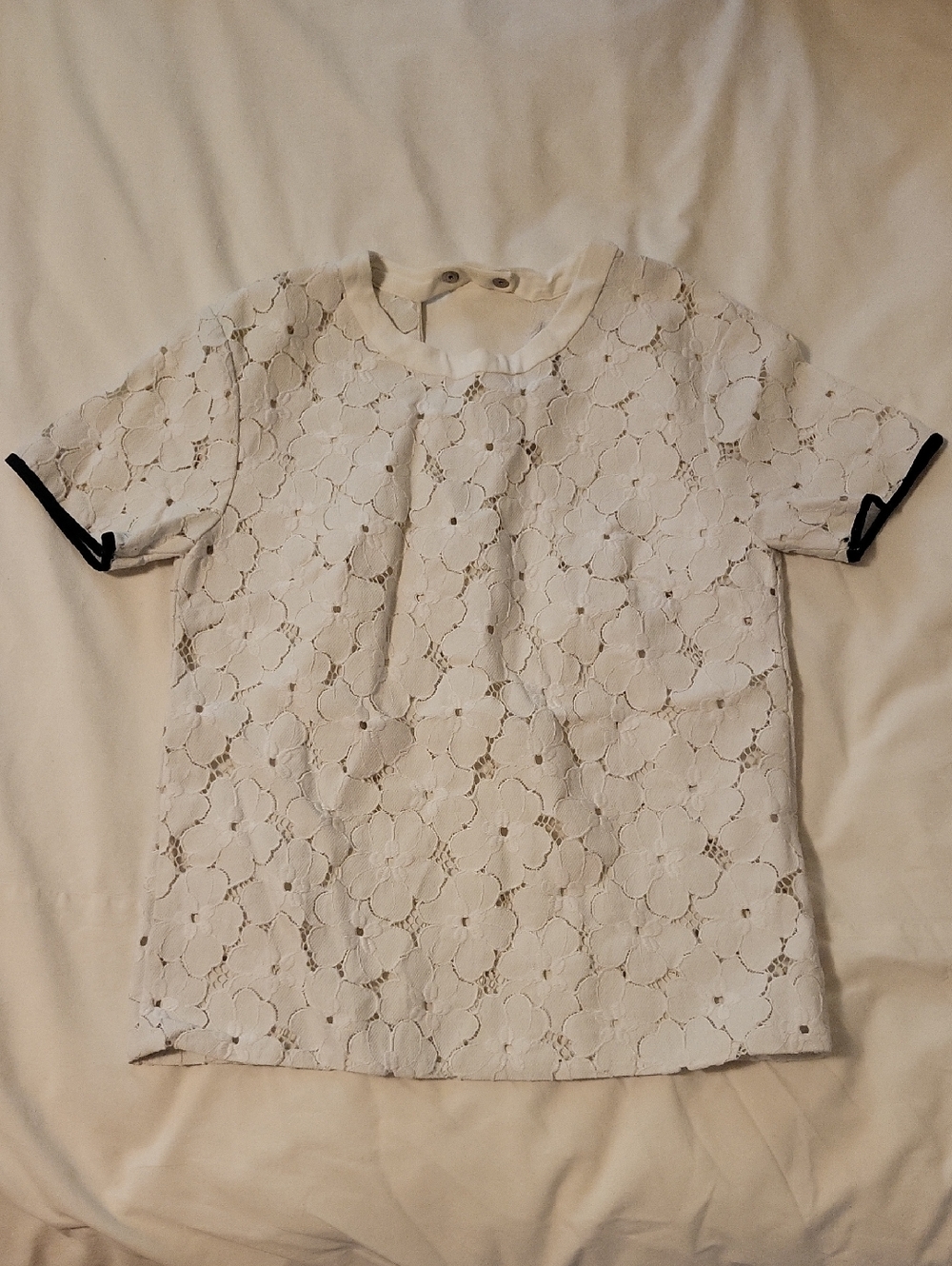 Sandro White Floral Lace Short Sleeve Top with Black Trim - Picture 1 of 4